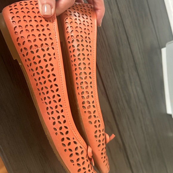 Michael Kors Women's Coral Cutout Flats - Picture 4 of 4